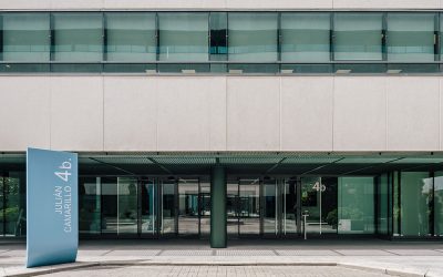 AXIS ARQUITECTURA FINALIZA LA REMODELACIÓN DEL EDIFICIO DE OFICINAS DE JULIAN CAMARILLO 4b, PROPIEDAD DE FREO GROUP