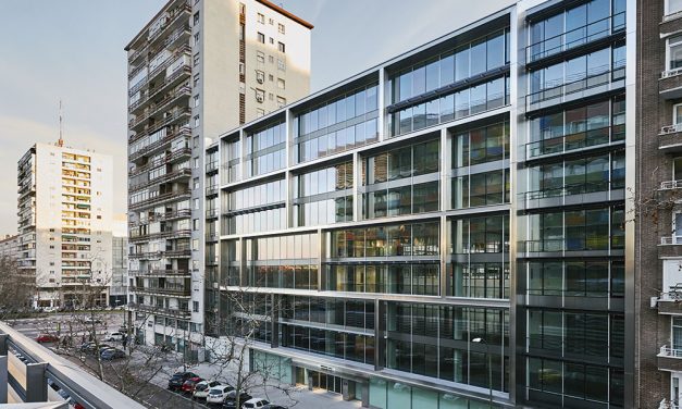 Edificio de oficinas “Discovery Building” en Madrid