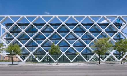 Edificio OXXEO, Rafael De La-Hoz