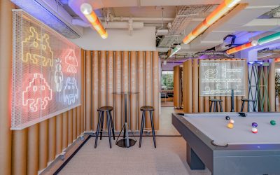 Diversión y algo de trabajo: nuevas oficinas de Xcelirate en Barcelona por Lagranja Design