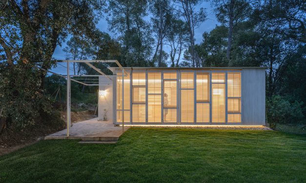 Tallerdarquitectura diseña ‘Galería’: una casita en el bosque para un retiro saludable