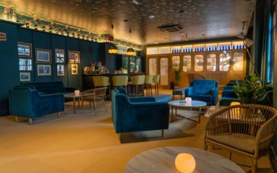 La experiencia de dormir en un hotel colonial en Portugalete por Lázaro Estudio