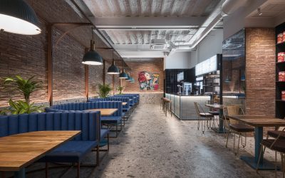Intimidad clandestina y vibrante en un nuevo restaurante reformado por CM4 Arquitectos