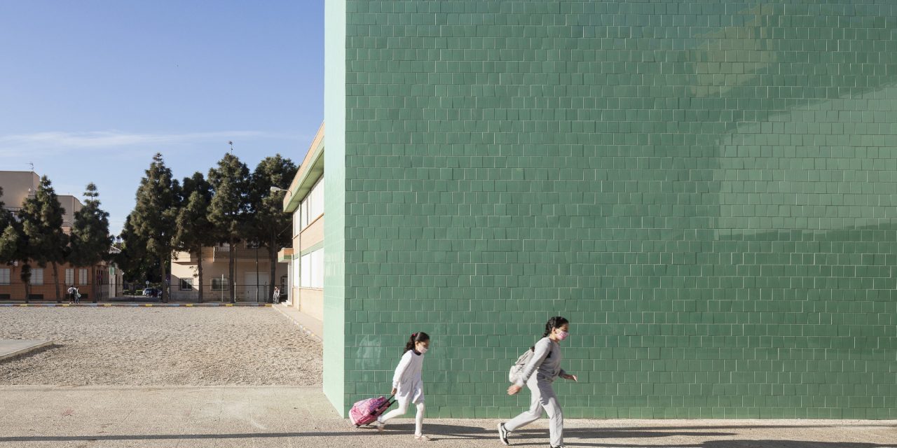 Pasarela de comunicación en el Colegio San Agustín de Almería