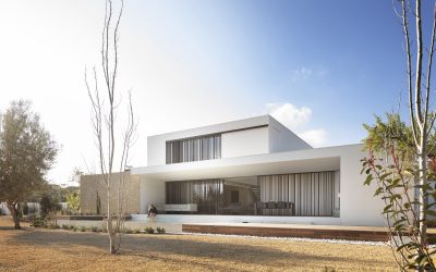 Viraje diseña una vivienda en un antiguo campo de almendros en La Cañada (Valencia)