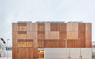 Haz Arquitectura levanta el Centro de Vida Comunitaria de Trinitat Vella en Barcelona