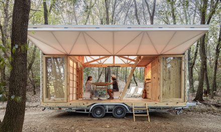 MO.CA: El IAAC presenta una vivienda móvil, auto-suficiente y fabricada con madera