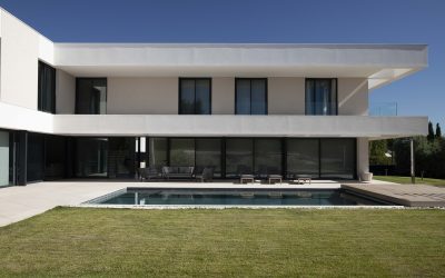 L House, vivienda unifamiliar en Boadilla del Monte por Destudio