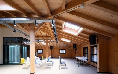 Barru Arkitektura reforma y amplía el Ayuntamiento de Irura