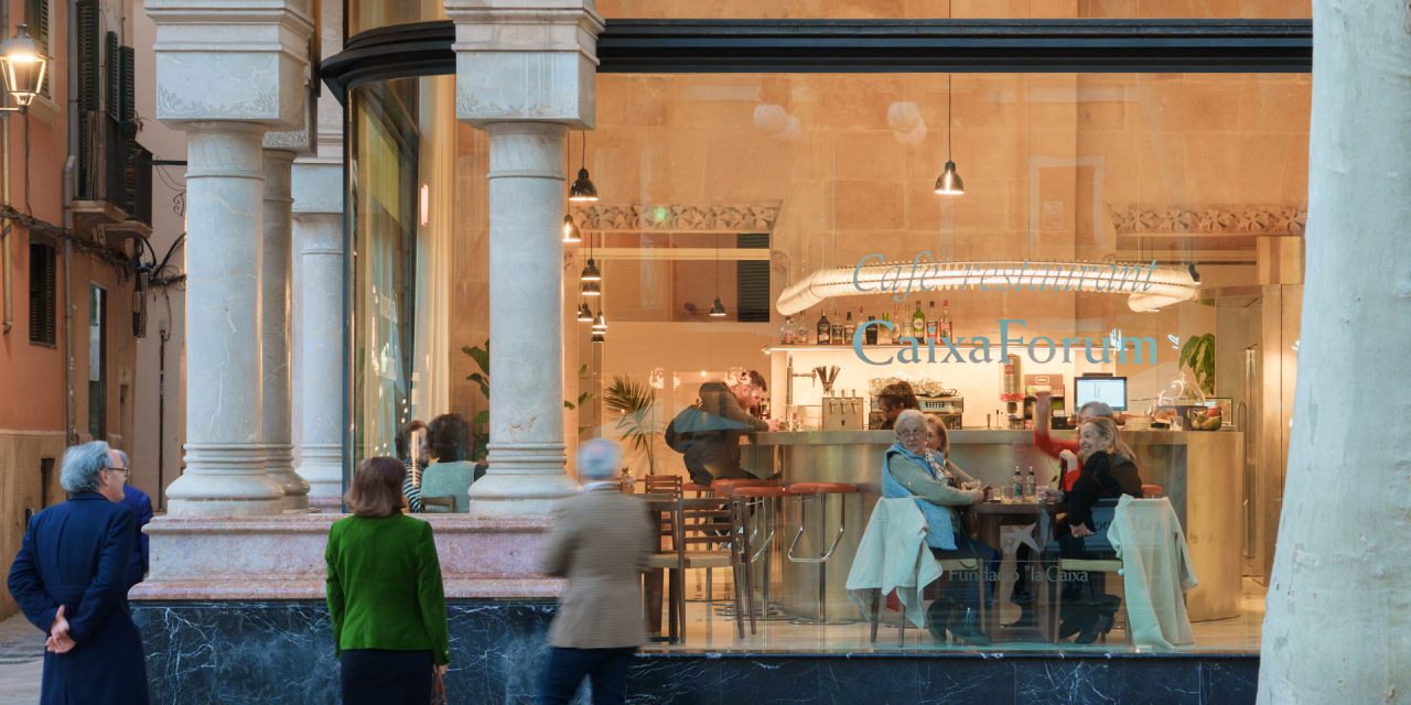 VIVIM reforma la cafetería del CaixaForum Palma