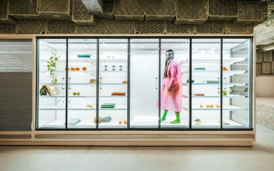 Minimal Studio diseña el espacio Plastic Box para The Store Supermarkets