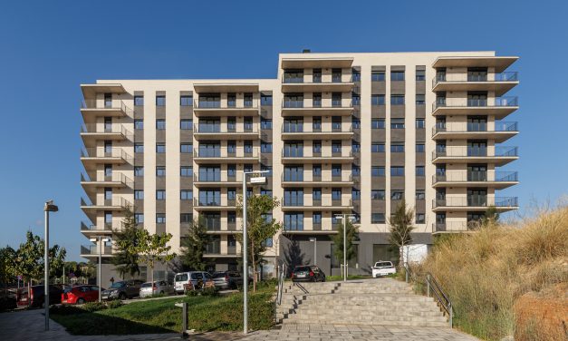 BINARQ Arquitectos finaliza un edificio de 70 viviendas protegidas en el nuevo barrio de Llevant en Viladecans