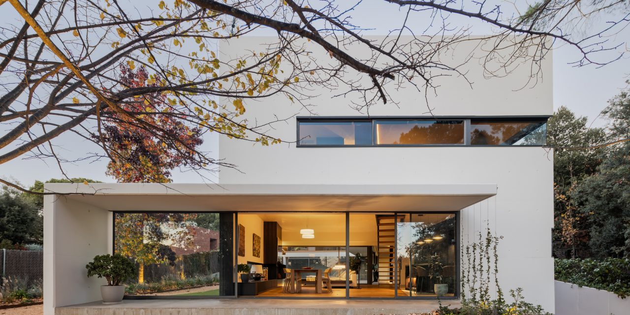 Casa Matadepera, una reforma quirúrgica por Gokostudio